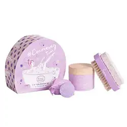 Une image de Offrez à votre Vierge préférée un moment de détente avec le Coffret Spa 3 en 1 Mini Macaron