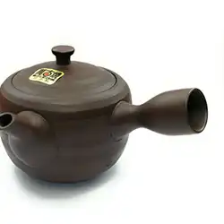 Une image de La Kyusu Théière Japonaise, le Cadeau Idéal pour un Bélier